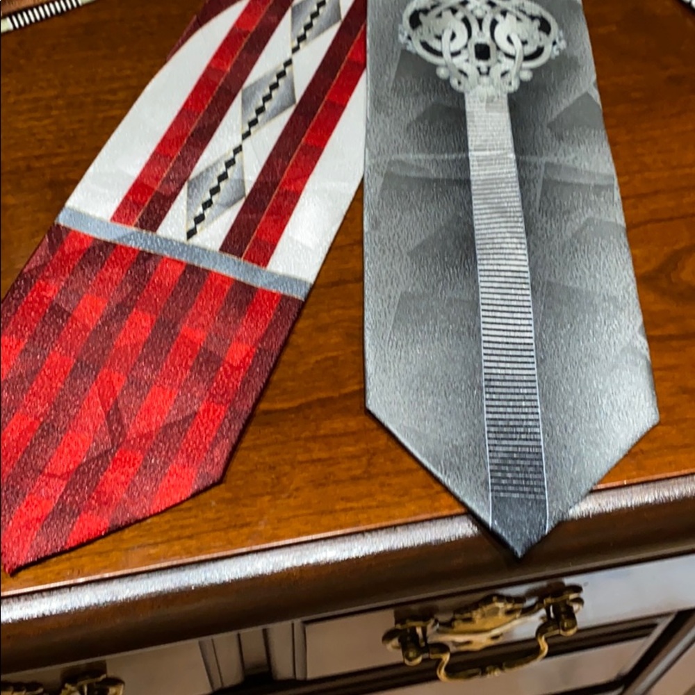 SOLD- Ellissa of New York Lot 6 Ties - Picture 3 of 5